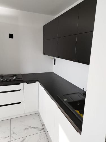 76596724-6f4f-456c-978d-33998f77df8e