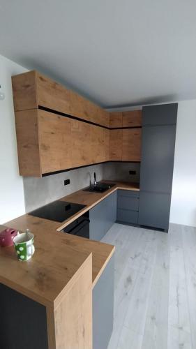 7ac77856-f2ac-4bb1-b2db-772f87284437