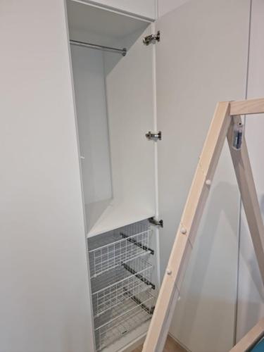 7d52c1b3-4000-4fd5-8bd4-44416d47a3aa