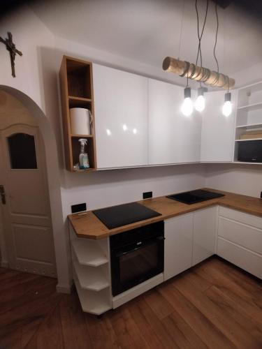 d283dfda-48f3-4be2-801c-b450f40ef473