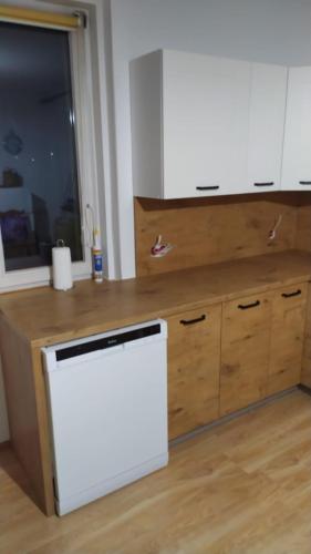 ffffd2cc-48c7-4064-8f94-8ff934ba27d4